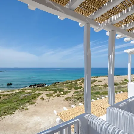 Cyano בית הארחה 4*