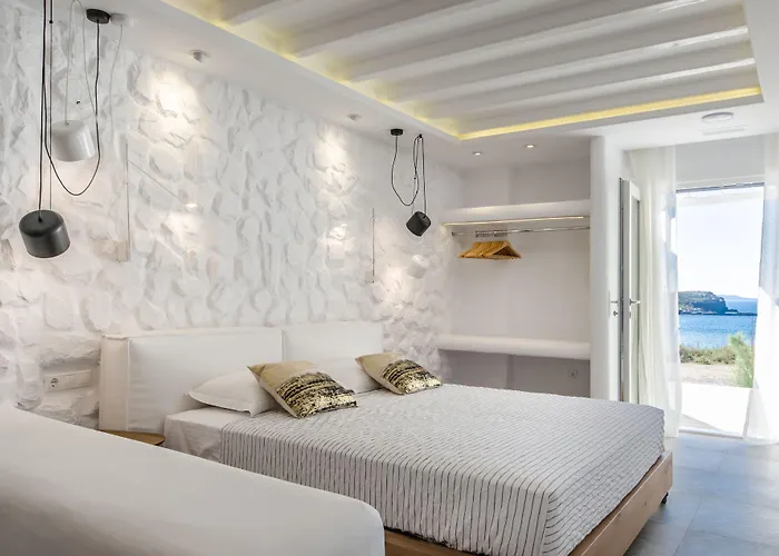 Cyano Pensionat Naxos City