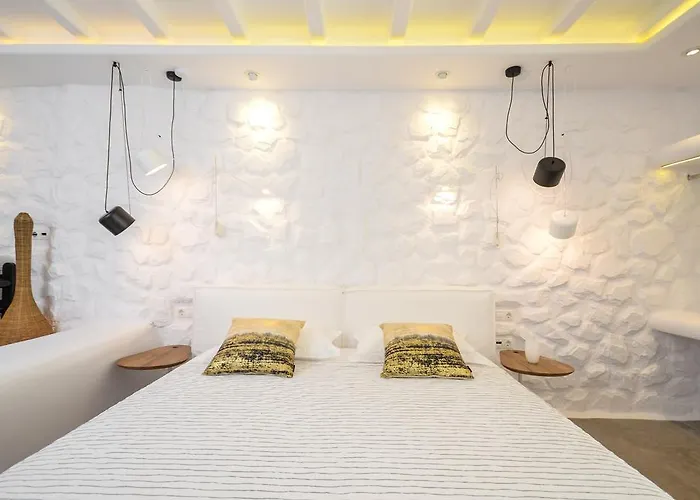 Cyano Pensionat Naxos City